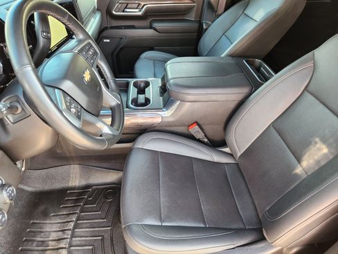 Used 2024 Chevrolet Silverado 3500 LTZ w/ LTZ Plus Package image 13