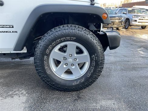 Used 2014 Jeep Wrangler Sport image 11