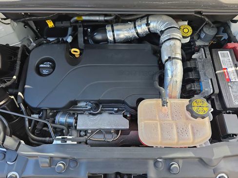 Used 2021 Buick Encore Preferred w/ Safety Package II image 12