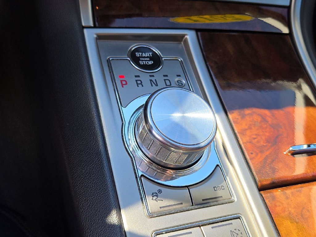 Used 2011 Jaguar XF Premium RWD image 15