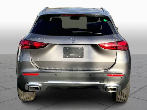 Used 2025 Mercedes-Benz GLA 250 4MATIC image 5