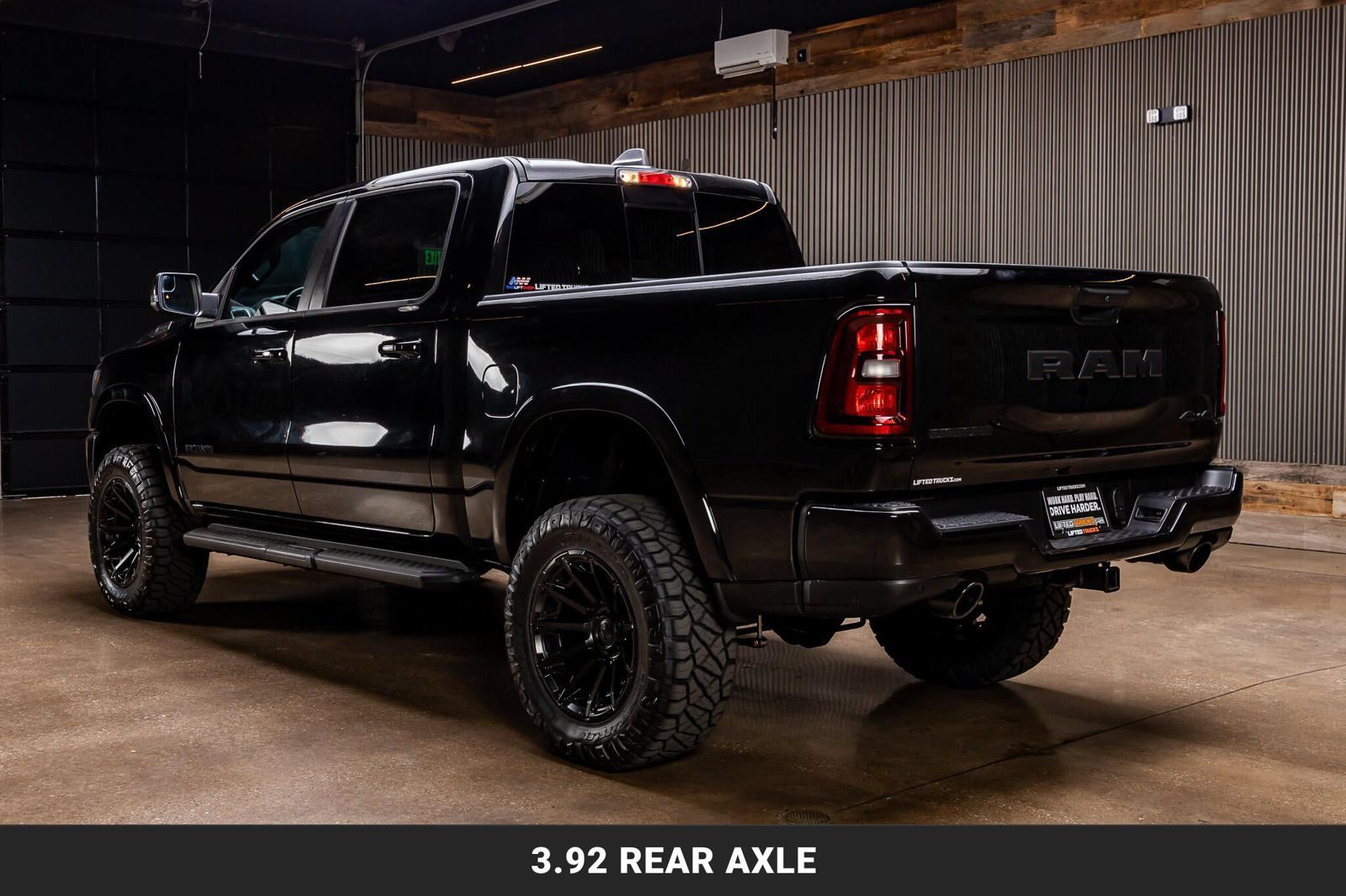 Used 2025 RAM 1500 Big Horn AWD/4WD image 7