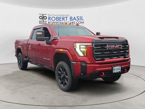 Used 2025 GMC Sierra 2500 AT4 w/ AT4 Premium Plus Package image 7