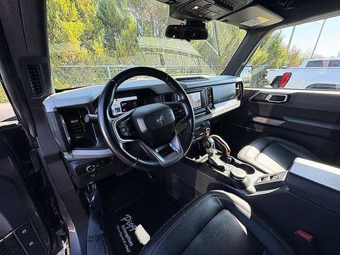 Used 2023 Ford Bronco Badlands image 21