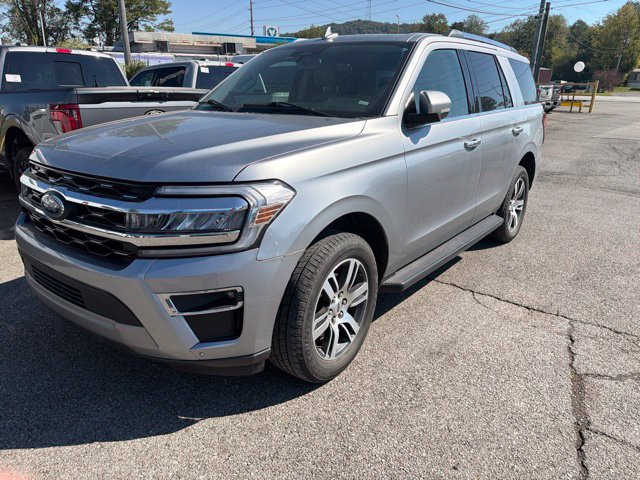 Used 2024 Ford Expedition Limited RWD image 11