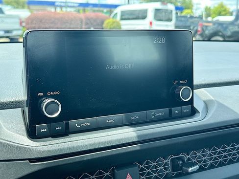 Used 2025 Honda Accord SE image 13