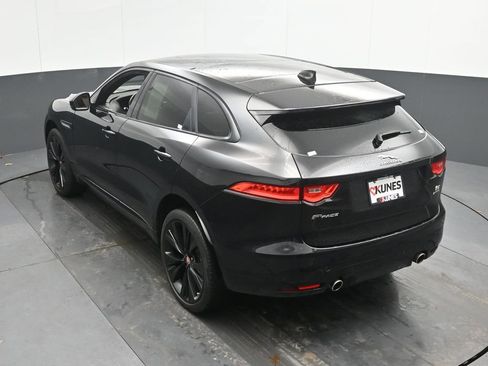 Used 2020 Jaguar F-PACE S image 37