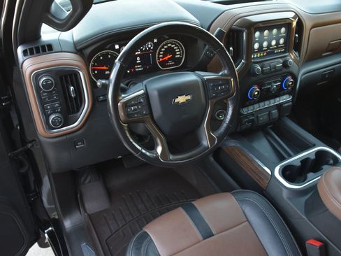 Used 2021 Chevrolet Silverado 3500 High Country AWD/4WD image 18