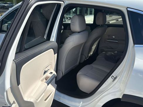 Certified 2025 Mercedes-Benz GLA 250 image 10