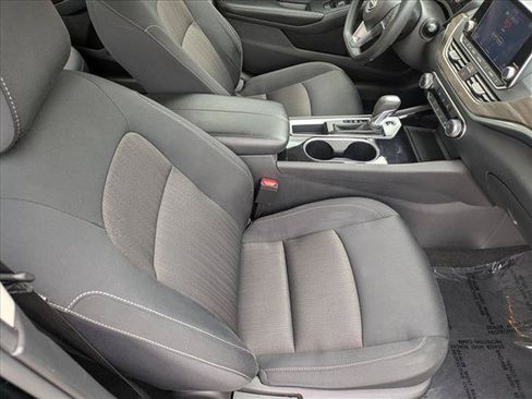 Used 2024 Nissan Altima 2.5 SV FWD image 19