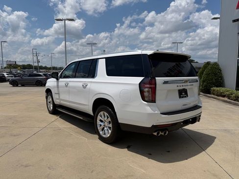 Used 2024 Chevrolet Suburban Premier AWD/4WD image 8