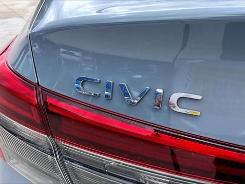 Used 2024 Honda Civic Sport image 10