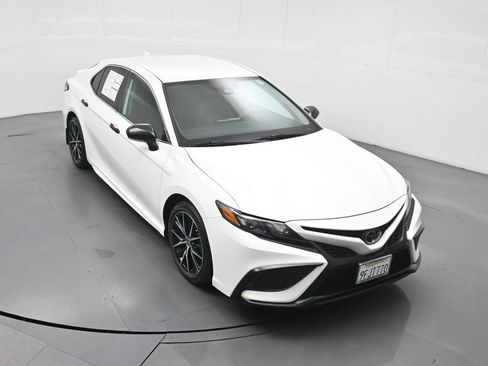 Used 2023 Toyota Camry SE FWD image 36