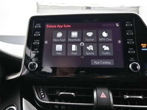 Used 2019 Toyota C-HR XLE FWD image 22