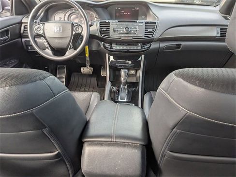 Used 2016 Honda Accord Sport image 20