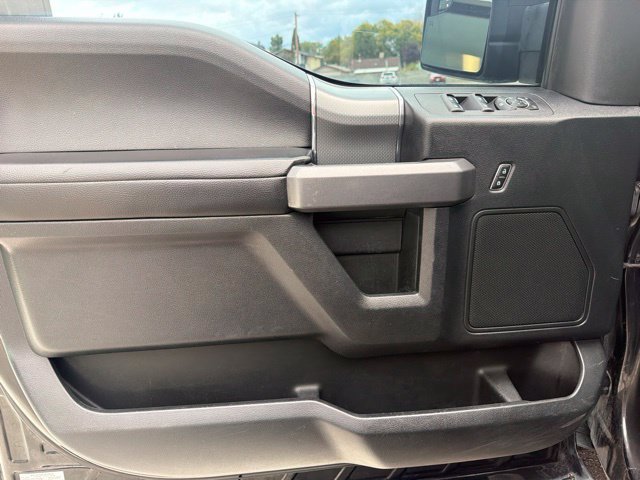 Used 2015 Ford F150 XLT w/ Equipment Group 302A Luxury AWD/4WD image 18