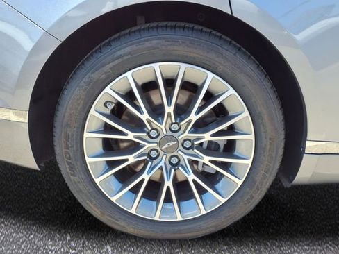 Used 2023 Genesis G80 2.5T image 6