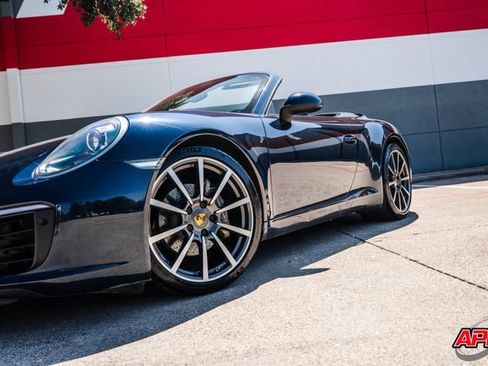 Used 2018 Porsche 911 Carrera RWD image 24