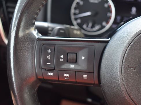 Used 2021 Nissan Rogue SV w/ Premium Package FWD image 35