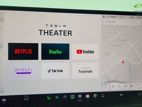 Used 2022 Tesla Model X AWD/4WD image 58