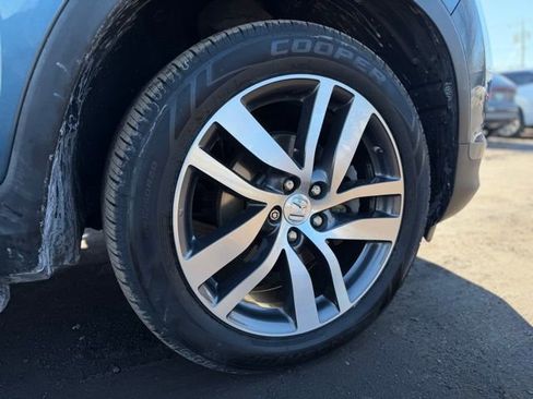 Used 2017 Honda Pilot Touring image 8