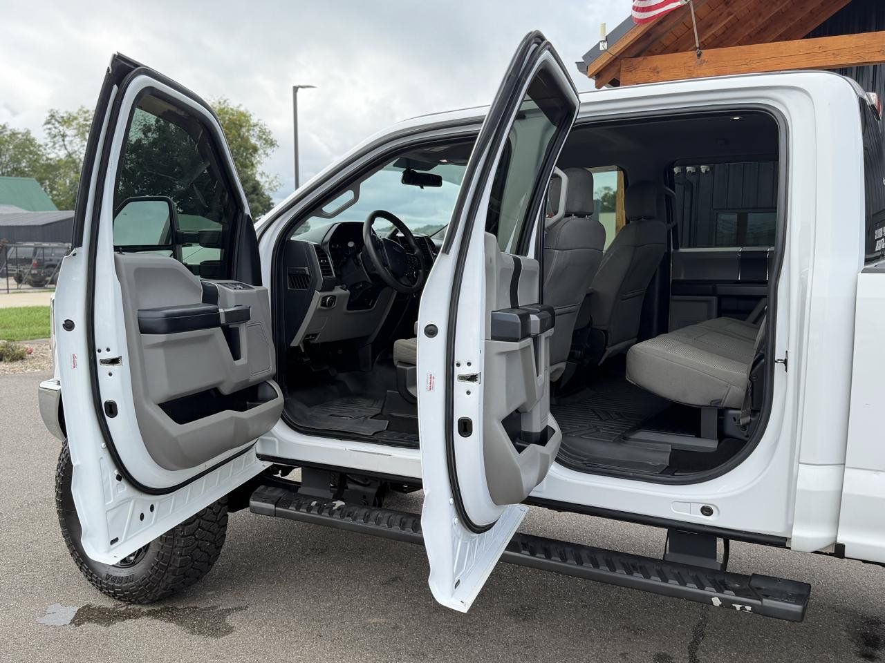 Used 2019 Ford F250 XLT AWD/4WD image 7