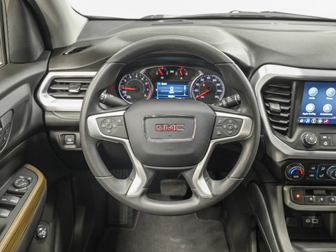 Used 2023 GMC Acadia SLE w/ Driver Convenience Package image 17