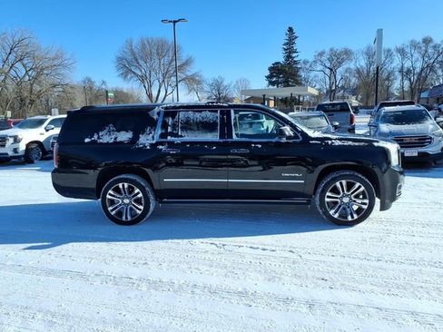 Used 2020 GMC Yukon XL Denali w/ Denali Ultimate Package image 2