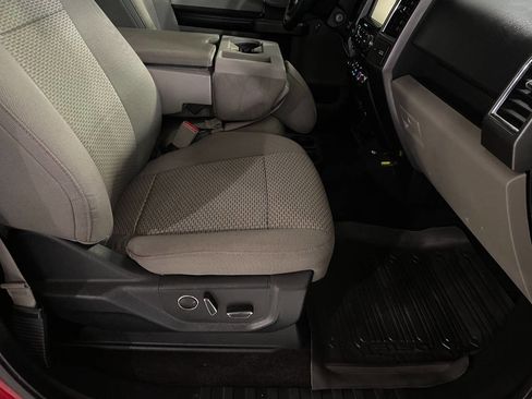 Used 2015 Ford F150 XLT w/ Equipment Group 302A Luxury image 31