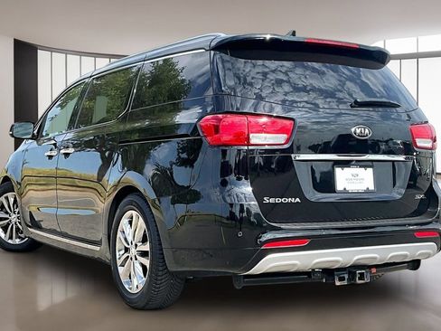 Used 2018 Kia Sedona SX Limited w/ SX Limited Prestige Package FWD image 12