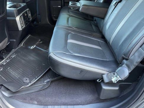 Used 2019 Ford F150 Platinum w/ Equipment Group 701A Luxury image 44