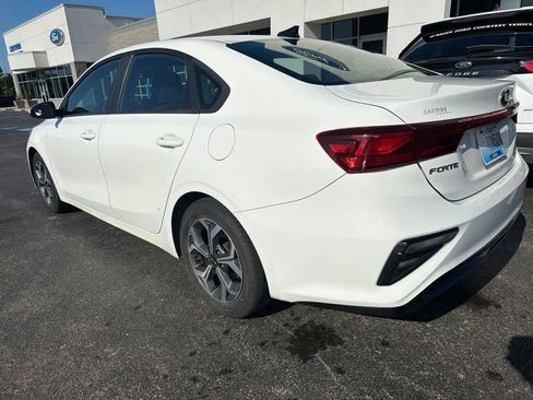 Used 2019 Kia Forte LXS FWD image 2