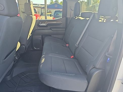 Used 2025 Chevrolet Silverado 1500 LT image 25
