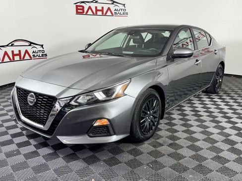 Used 2021 Nissan Altima 2.5 S FWD image 3