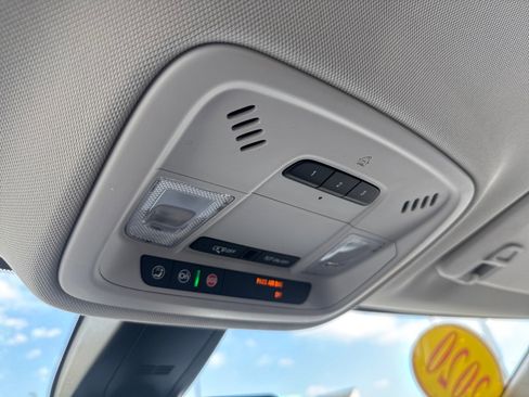 Used 2020 Chevrolet Traverse RS w/ LPO, Floor Liner Package FWD image 28