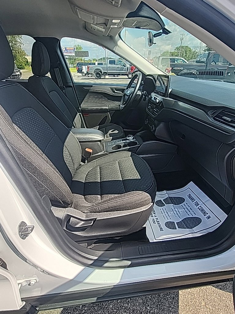 Used 2024 Ford Escape Active AWD/4WD image 9