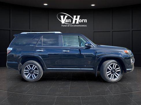 Used 2022 Toyota 4Runner Limited AWD/4WD image 8