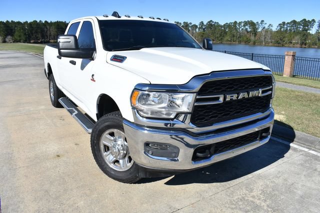 Used 2024 RAM 2500 Tradesman w/ Chrome Appearance Group AWD/4WD image 2