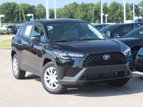 Used 2026 Toyota Corolla Cross L FWD image 4