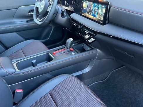 New 2026 Nissan Kicks SR image 16