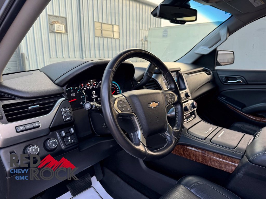 Used 2018 Chevrolet Suburban Premier AWD/4WD image 12