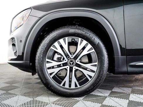 Certified 2025 Mercedes-Benz GLB 250 image 6