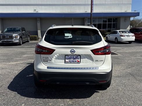 Used 2022 Nissan Rogue Sport SL w/ Premium Package image 6