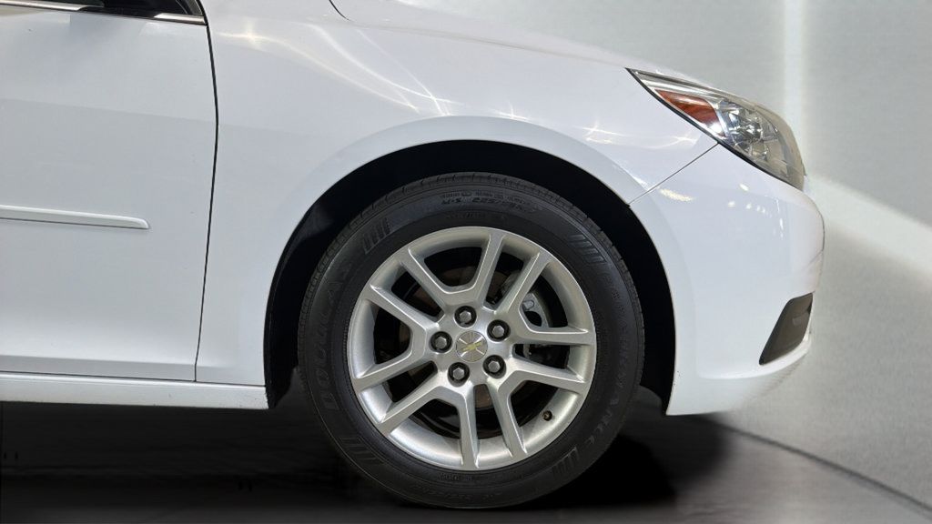 Used 2015 Chevrolet Malibu LT w/ Power Convenience Package FWD image 34