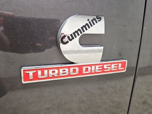 Used 2021 RAM 2500 Laramie image 32