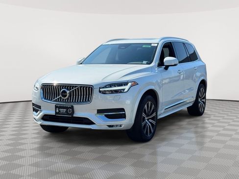 Used 2023 Volvo XC90 B6 Plus w/ Protection Package AWD/4WD image 2