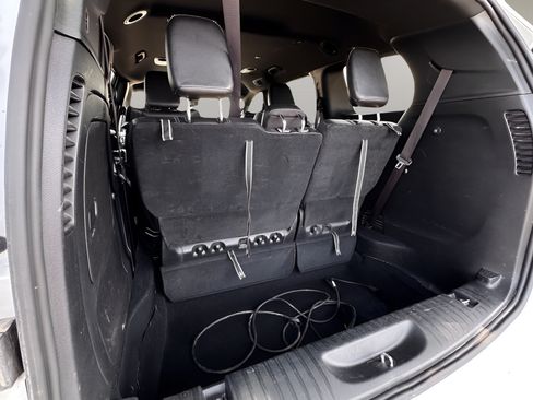 Used 2024 Chrysler Pacifica Limited FWD image 22