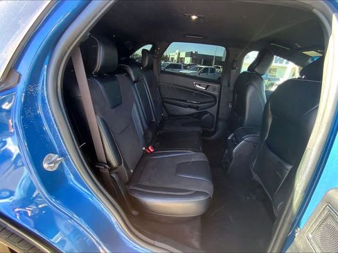 Certified 2020 Ford Edge ST image 19