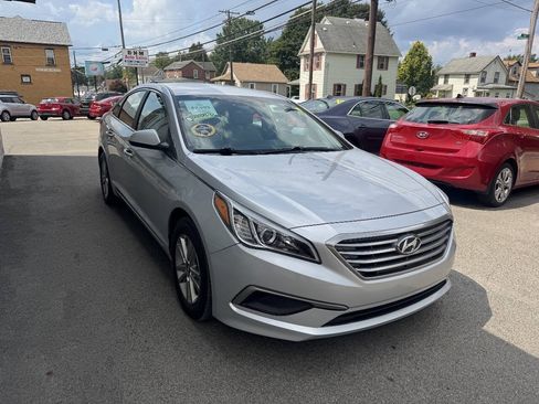 Used 2016 Hyundai Sonata SE FWD image 6