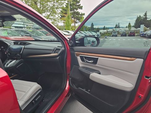 Used 2022 Honda CR-V Touring image 11